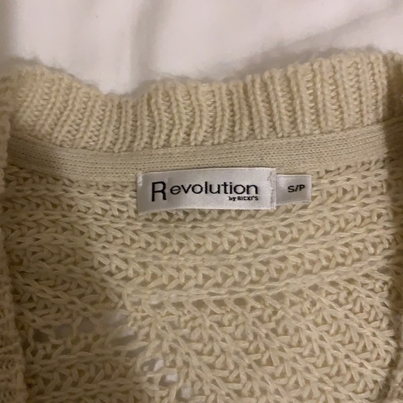 Revolution small cream/tan cardigan. Elbow length sleeves, it is soft knit. - Picture 2 of 3